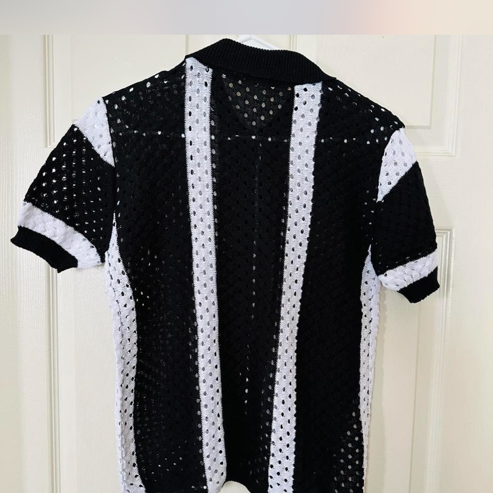 Stylish Black and White Knot Shorts & Shirt Set - Picture 3 of 6